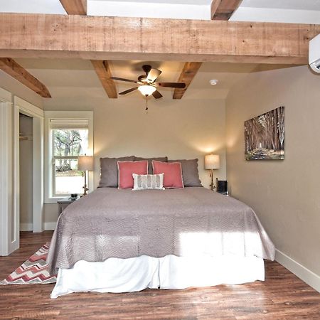 Cabins At Flite Acres - Morning Dove Wimberley Exterior foto